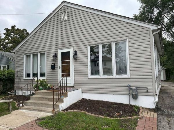 1106 Yeoman Street , Waukegan, IL 60085