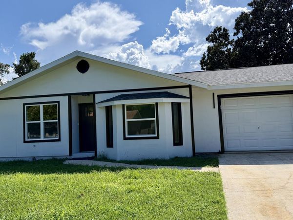 1906 Blake Place, Daytona Beach, FL 32119