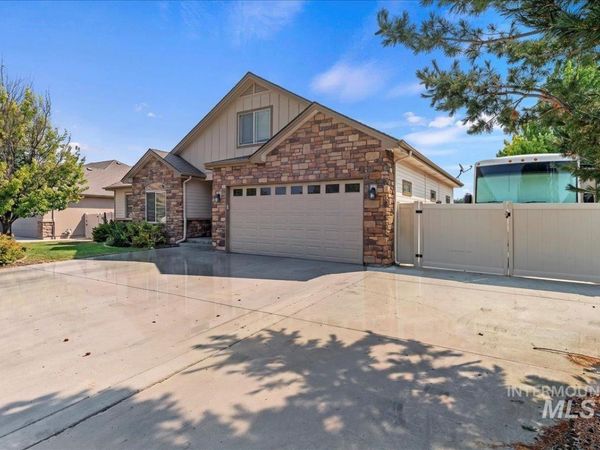 9466 S Kelsan Ave, Kuna, ID 83634