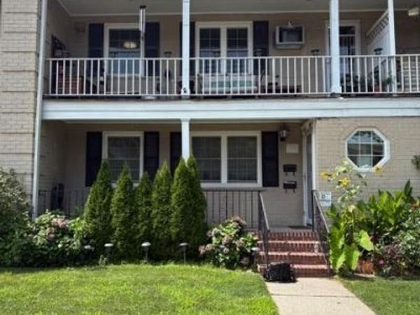 65-50 224 Street , Unit B, Oakland Gardens, NY 11364