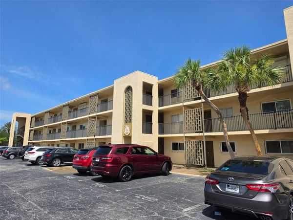 301 87TH AVENUE , Unit 106, ST PETE BEACH, FL 33706