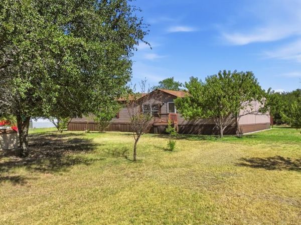 110 Draper Drive, Springtown, TX 76082
