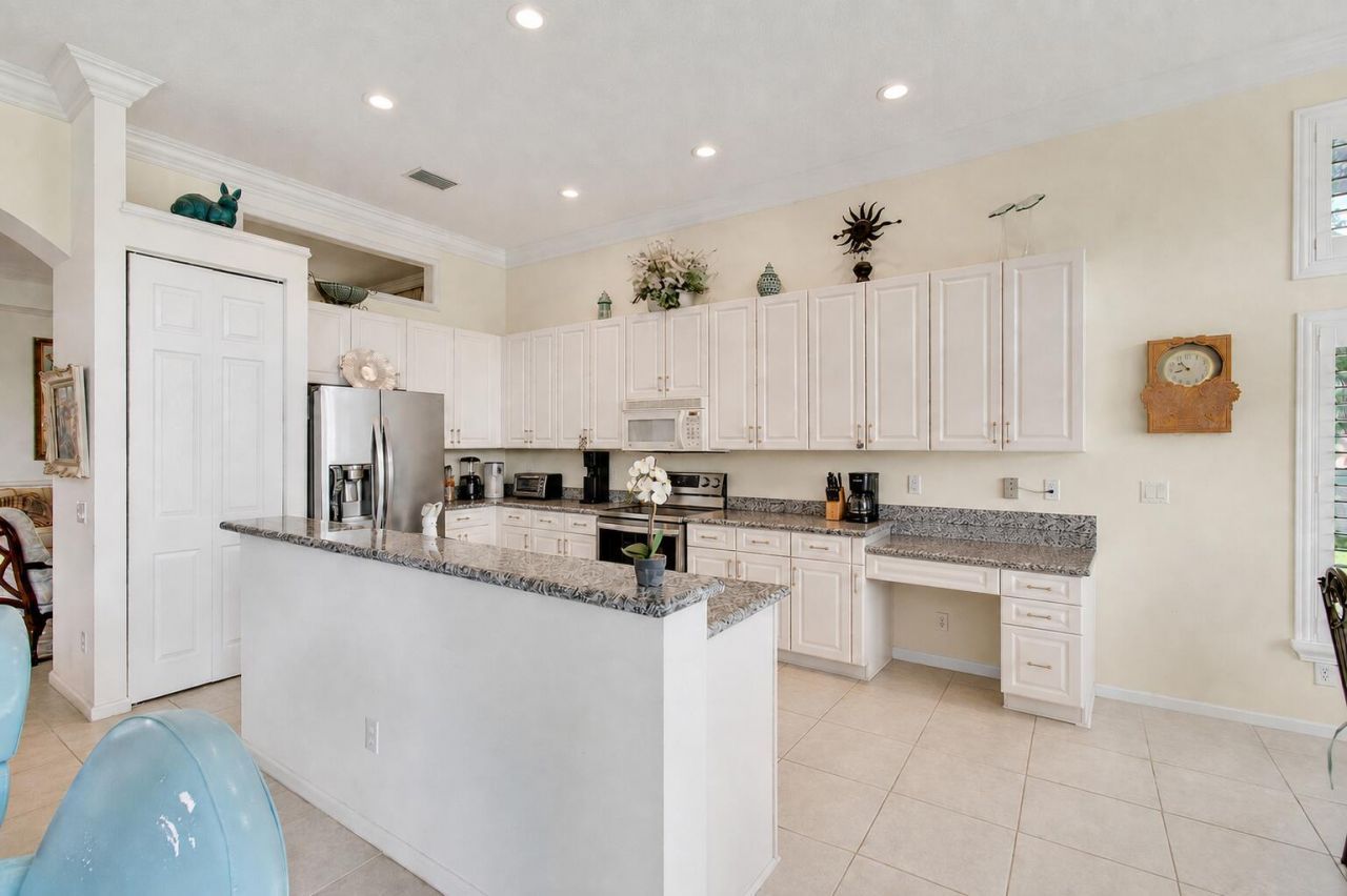 7315 Twin Falls Drive, Boynton Beach, FL 33437 Photo