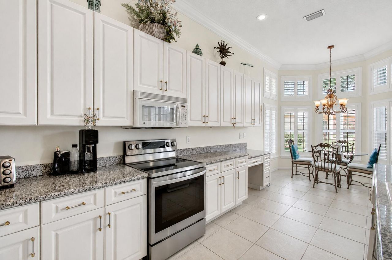 7315 Twin Falls Drive, Boynton Beach, FL 33437 Photo