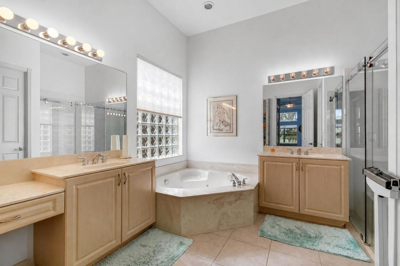 7315 Twin Falls Drive, Boynton Beach, FL 33437 Photo