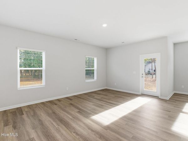 3082 Cape Point Lane NW, Supply, NC 28462