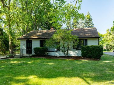 7425 Ann Arbor Street, Dexter, Mi 48130