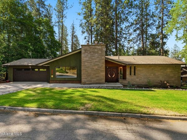 1023 N Crestline Dr , Coeur d'Alene, ID 83814