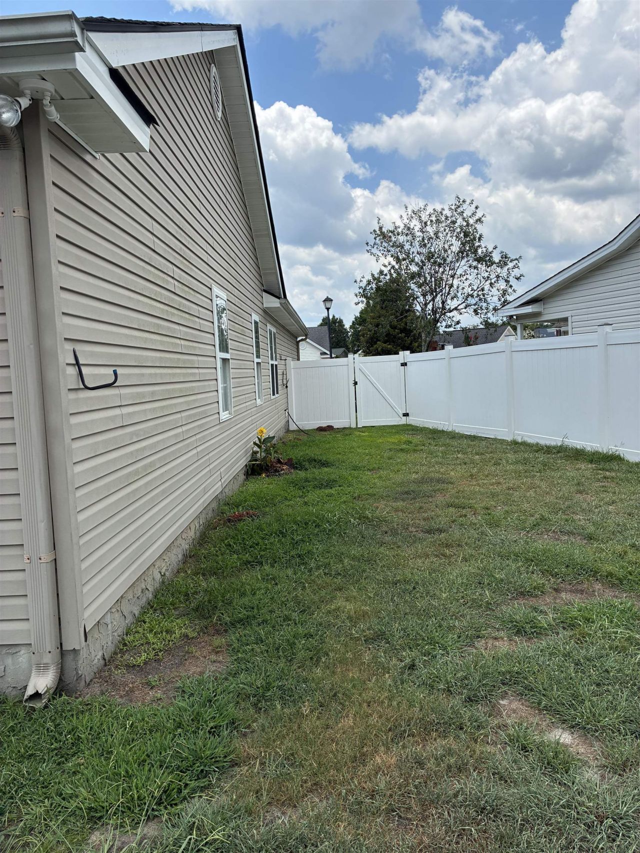 9565 Sullivan Dr. Photo 5