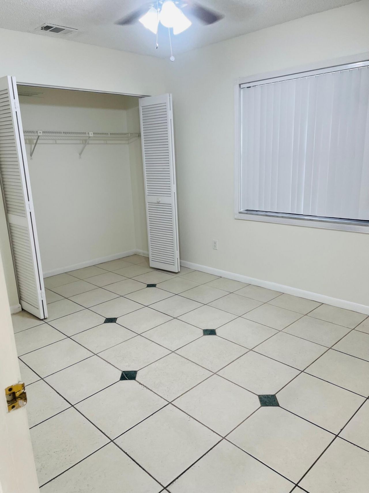 5318 Garden Hills Circle, West Palm Beach, FL 33415 Photo