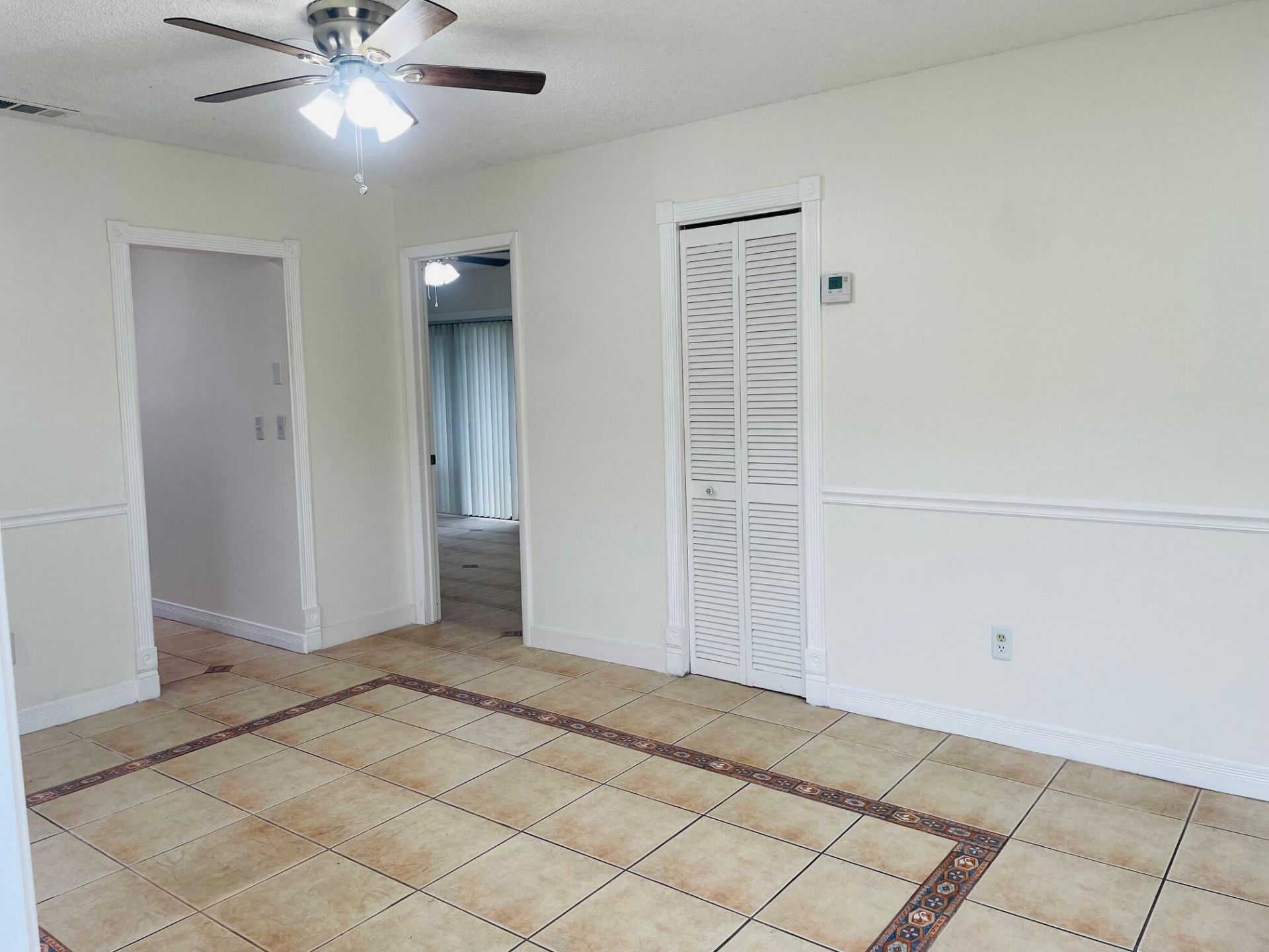 5318 Garden Hills Circle, West Palm Beach, FL 33415 Photo