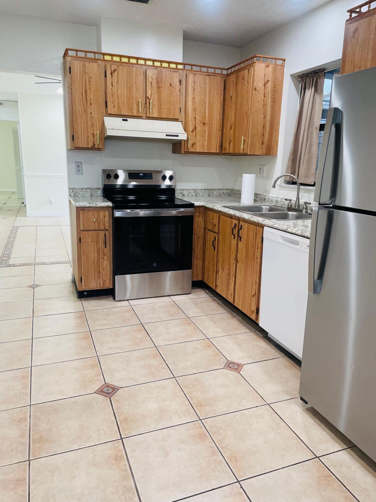 5318 Garden Hills Circle, West Palm Beach, FL 33415 Photo