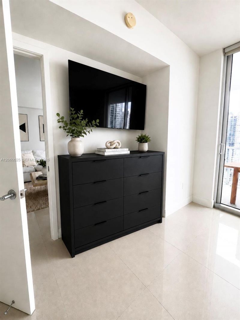 185 SW 7th St, Unit 2503, Miami, FL 33130 Photo