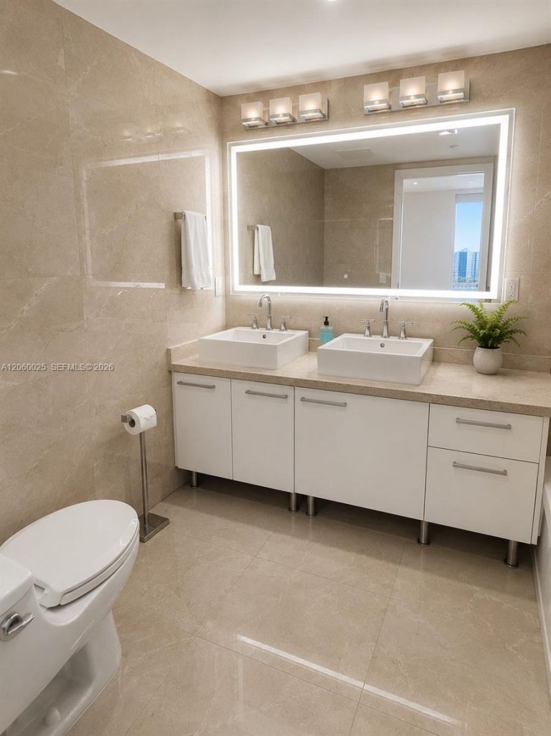 185 SW 7th St, Unit 2503, Miami, FL 33130 Photo