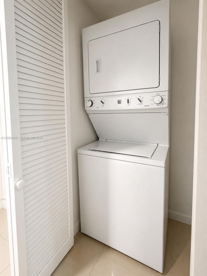 185 SW 7th St, Unit 2503, Miami, FL 33130 Photo