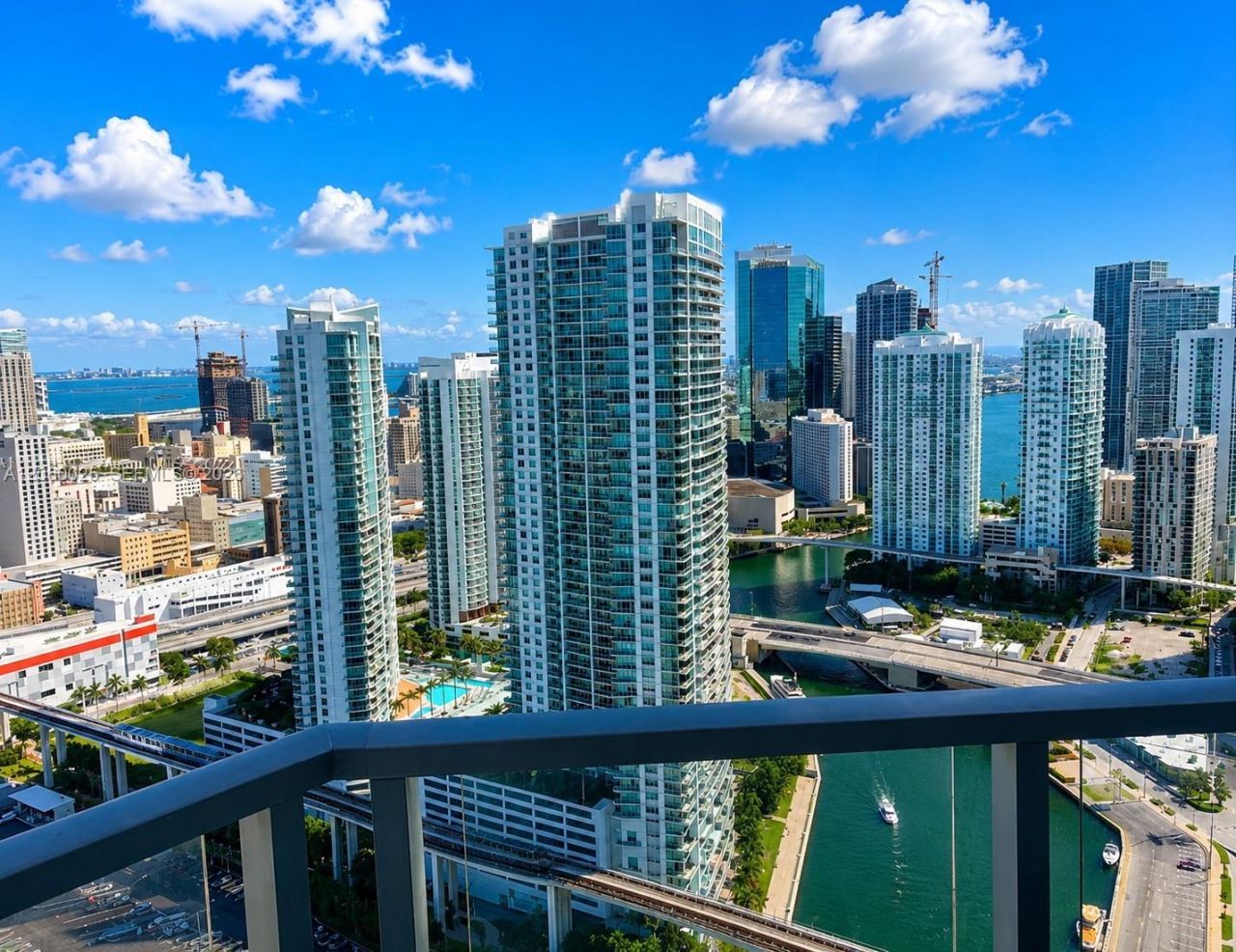 185 SW 7th St, Unit 2503, Miami, FL 33130 Photo