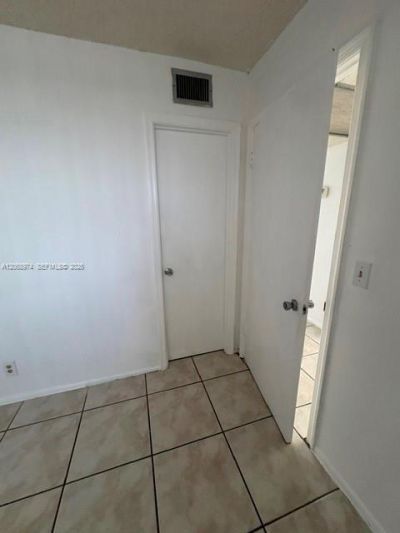 9440 Poinciana Pl, Unit 404, Davie, FL 33324 Photo
