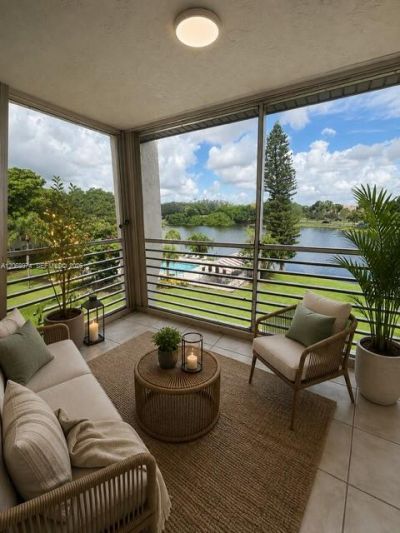 9440 Poinciana Pl, Unit 404, Davie, FL 33324 Photo