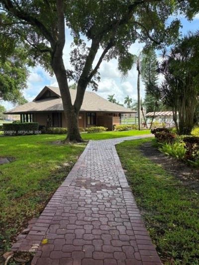 9440 Poinciana Pl, Unit 404, Davie, FL 33324 Photo
