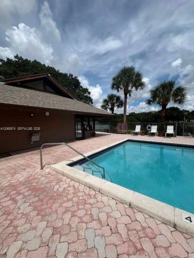 9440 Poinciana Pl, Unit 404, Davie, FL 33324 Photo