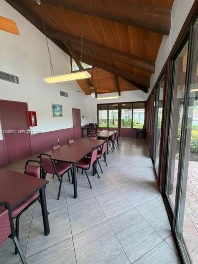 9440 Poinciana Pl, Unit 404, Davie, FL 33324 Photo