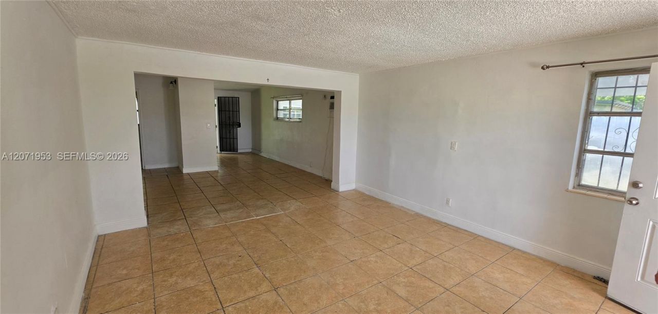 2230 Service Rd , Opa Locka, FL 33054 Photo