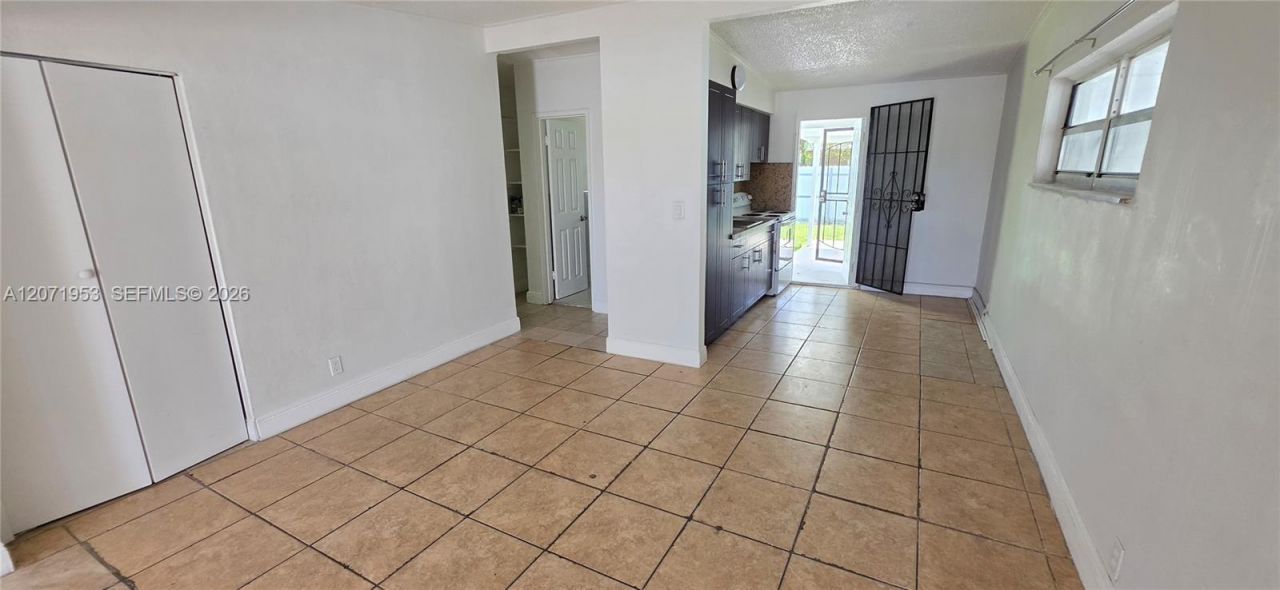 2230 Service Rd , Opa Locka, FL 33054 Photo