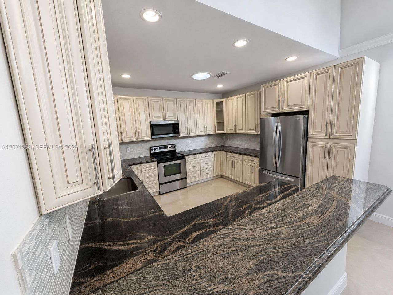 8142 Silver Palm Ct , Unit 17, Tamarac, FL 33321 Photo