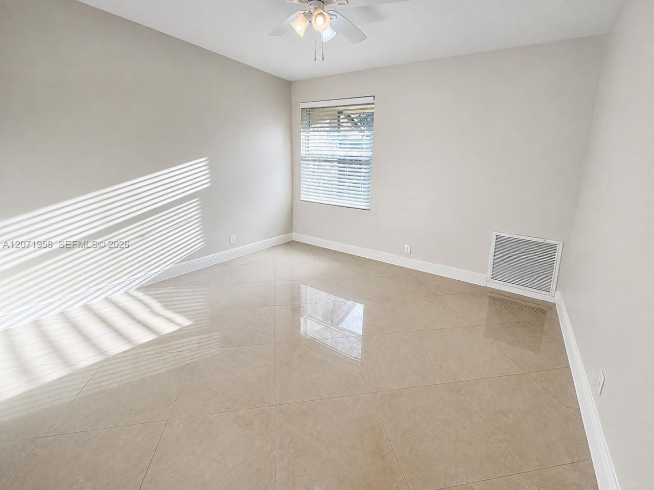 8142 Silver Palm Ct , Unit 17, Tamarac, FL 33321 Photo