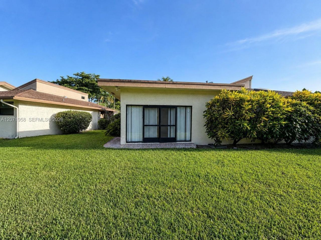 8142 Silver Palm Ct , Unit 17, Tamarac, FL 33321 Photo