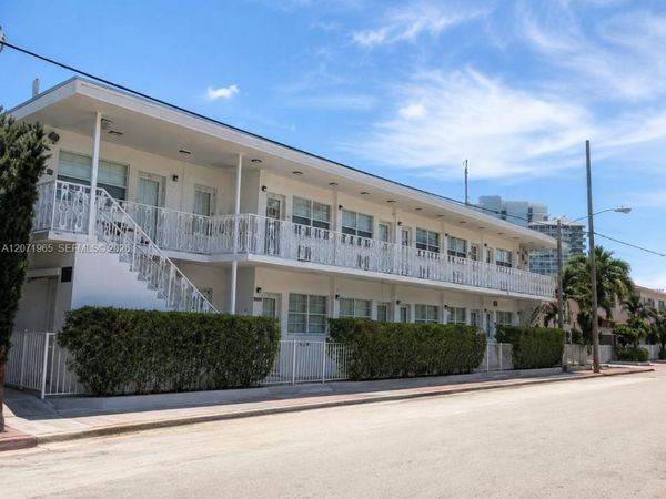 620 76th St , Unit 10, Miami Beach, FL 33141