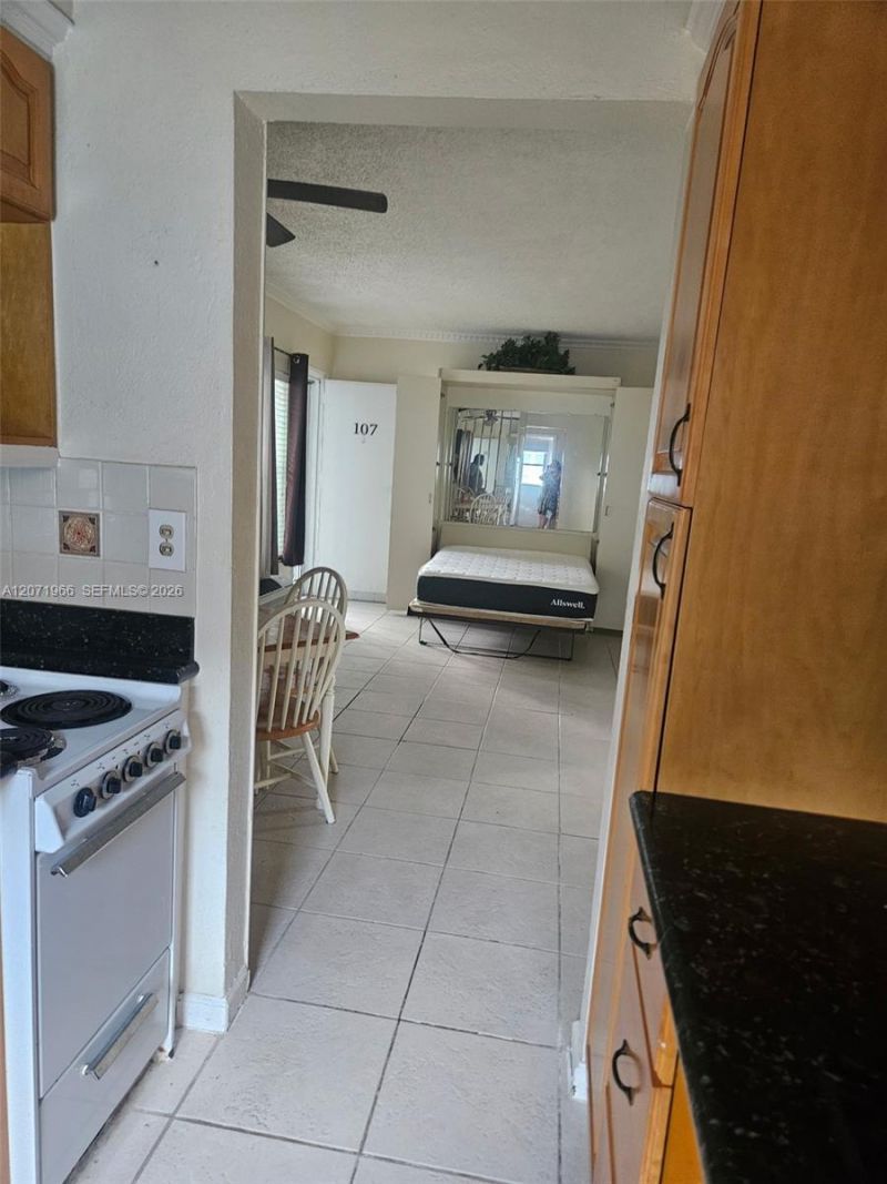315 Van Buren St , Unit 107B, Hollywood, FL 33019 Photo
