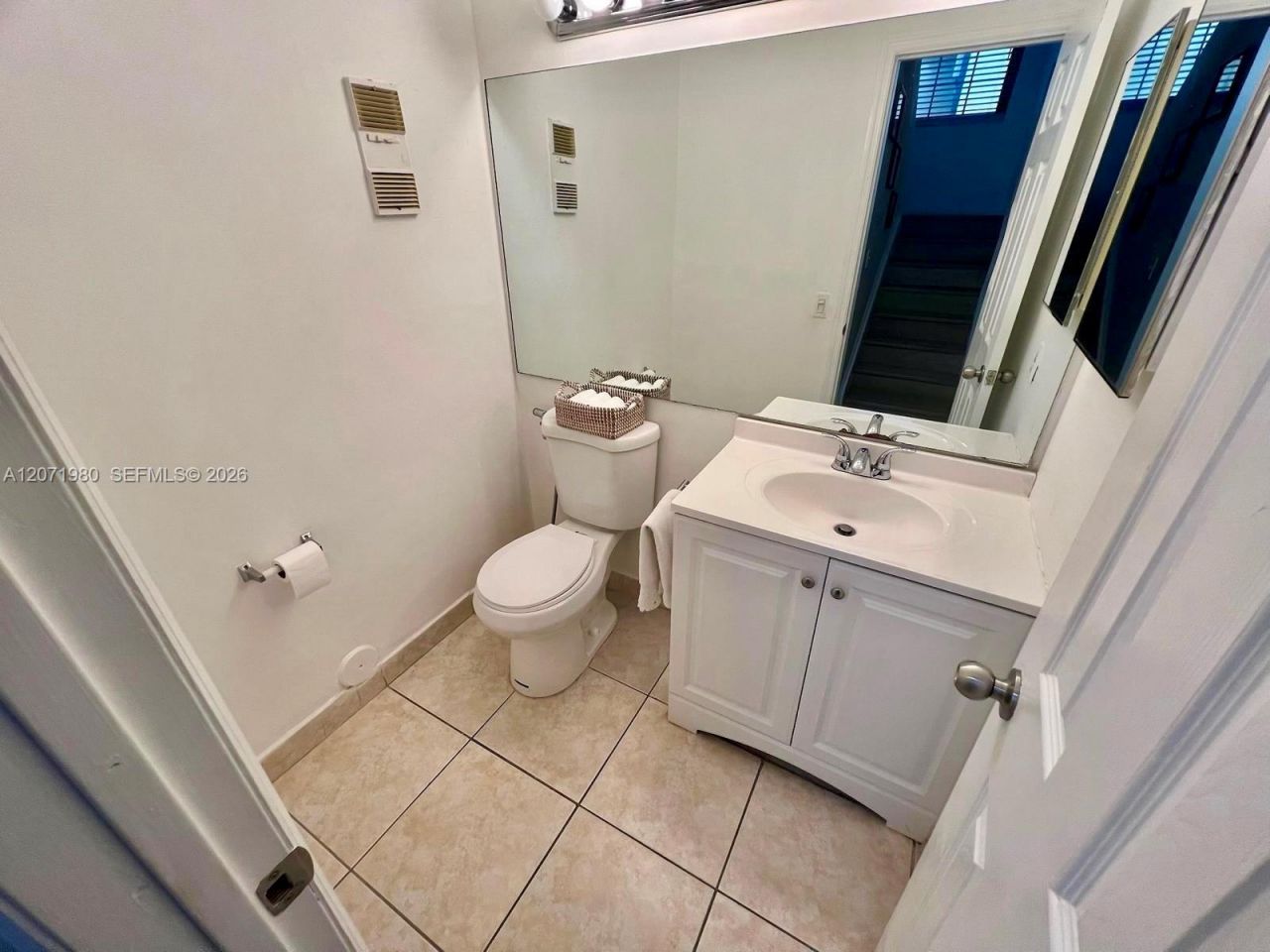1133 NE 210th Ter , Miami, FL 33179 Photo