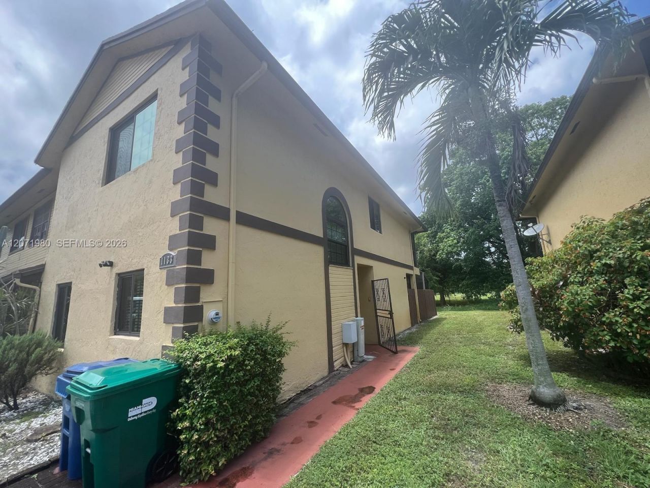 1133 NE 210th Ter , Miami, FL 33179 Photo