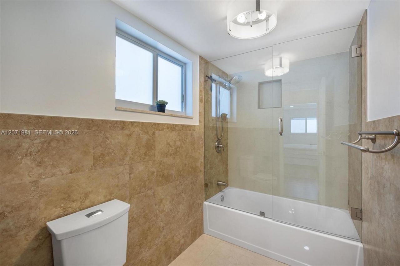 2430 SW 22nd Ter , Miami, FL 33145 Photo