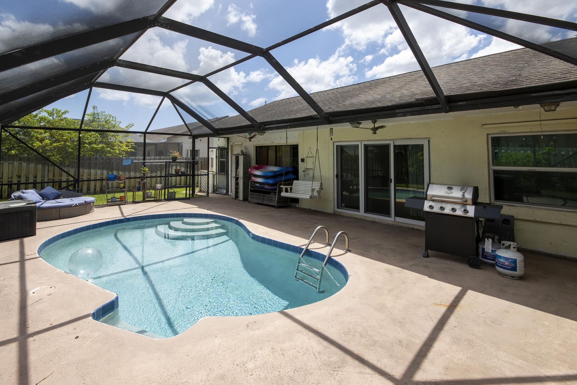 35 Cedar Circle, Boynton Beach, FL 33436 Photo