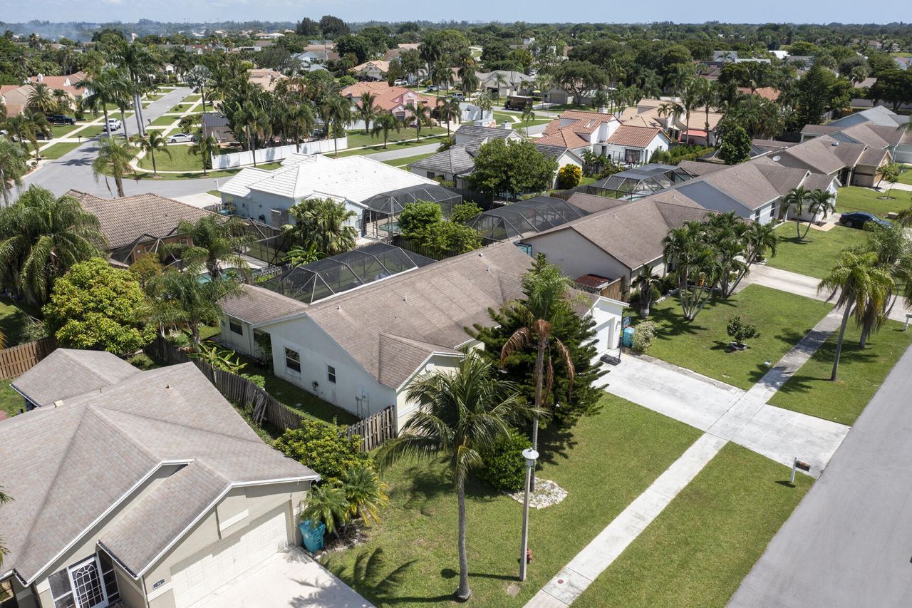 35 Cedar Circle, Boynton Beach, FL 33436 Photo