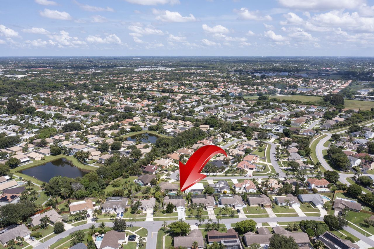 35 Cedar Circle, Boynton Beach, FL 33436 Photo