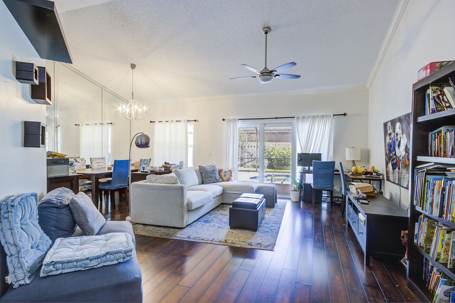 35 Cedar Circle, Boynton Beach, FL 33436 Photo