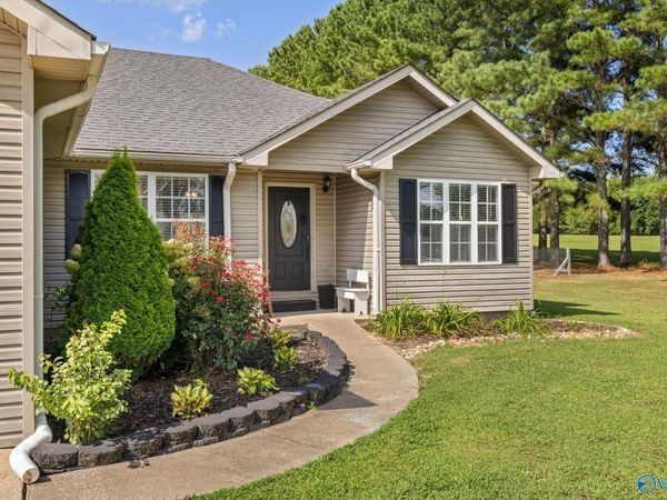 87 County Road 202, Florence, AL 35633