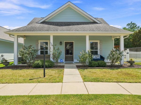 208 Legacy Blvd., Hattiesburg, MS 39402