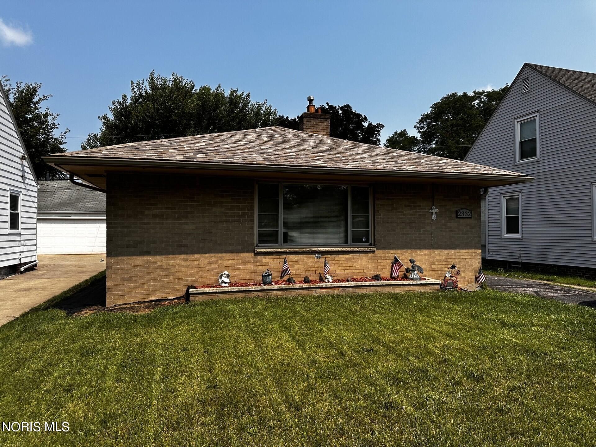 2332 Beaufort Avenue, Toledo, OH 43613 Main Photo