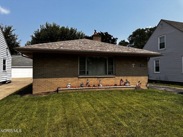 2332 Beaufort Avenue, Toledo, OH 43613