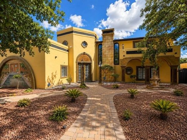 5763 W Oakey Boulevard , Las Vegas, NV 89146
