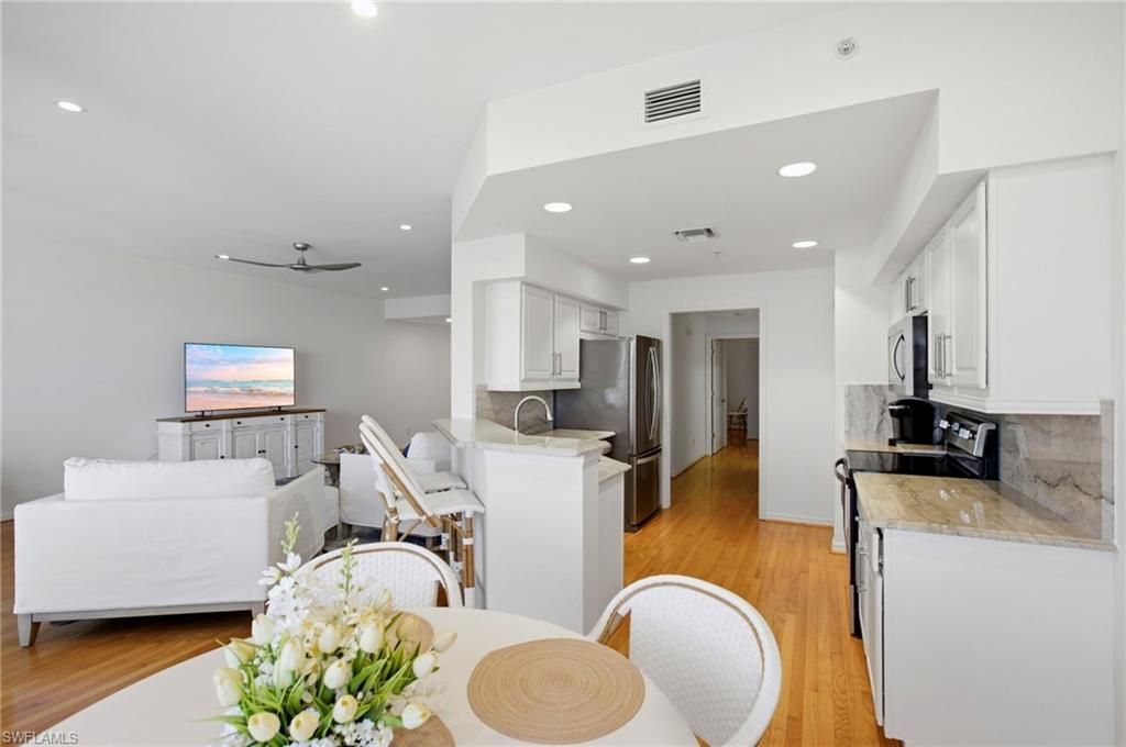 4141 Bay Beach Ln , Unit 463, Fort Myers Beach, FL 33931 Photo