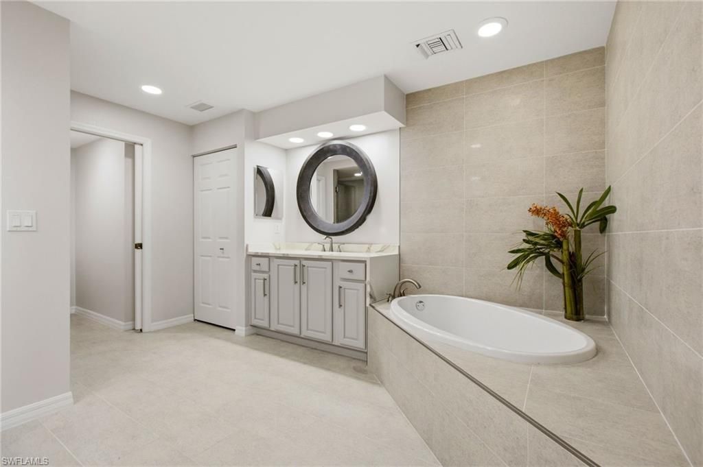 4141 Bay Beach Ln , Unit 463, Fort Myers Beach, FL 33931 Photo