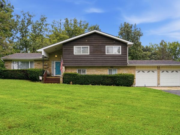 23853 Hazel Road , Sterling, IL 61081