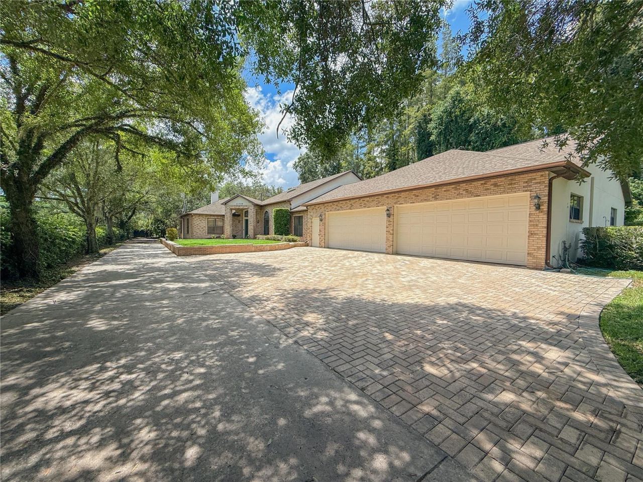 11708 Orange Grove Drive, Tampa, FL 33618 Photo