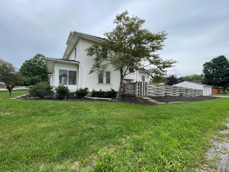902 Dayton Avenue NW, Washington Court House, OH 43160 Photo 3