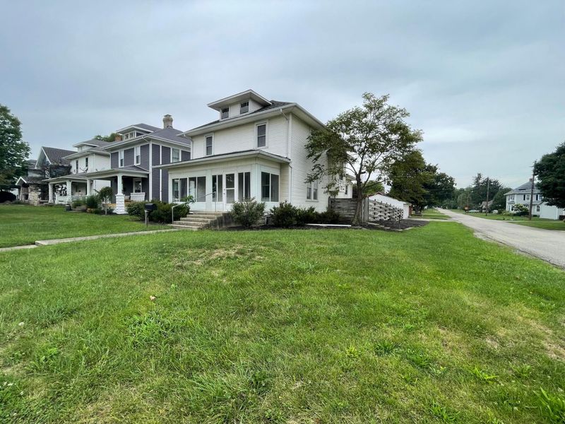 902 Dayton Avenue NW, Washington Court House, OH 43160 Photo 5